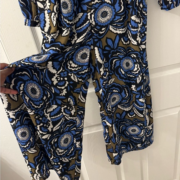 Gorgeous Express Jumpsuit! - Picture 3 of 7